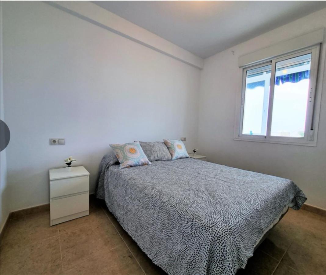 Junto Paseo Maritimo Piscinas Jardines Y Parking * Marbella