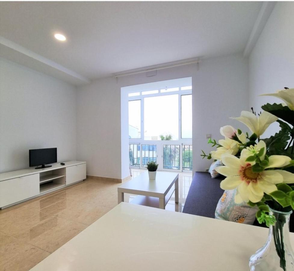 Junto Paseo Maritimo Piscinas Jardines Y Parking Apartment Marbella