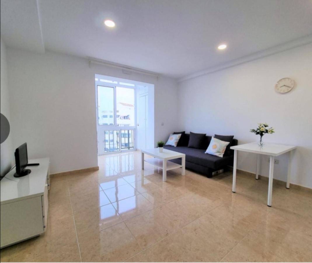Junto Paseo Maritimo Piscinas Jardines Y Parking * Marbella