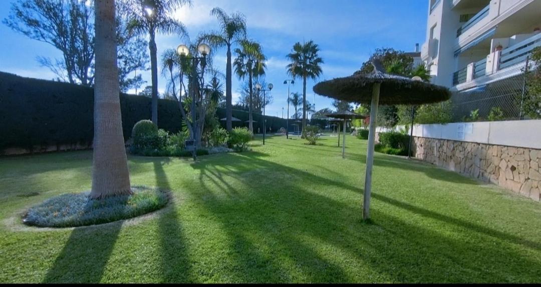 Junto Paseo Maritimo Piscinas Jardines Y Parking Apartment