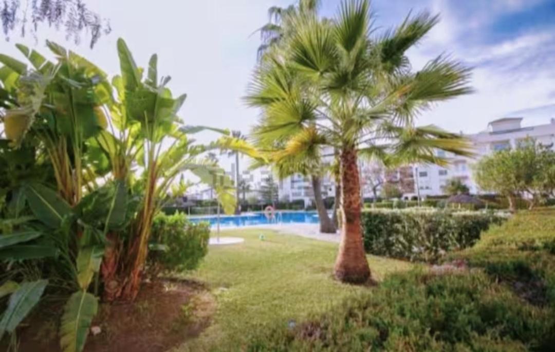 Apartment Junto Paseo Maritimo Piscinas Jardines Y Parking