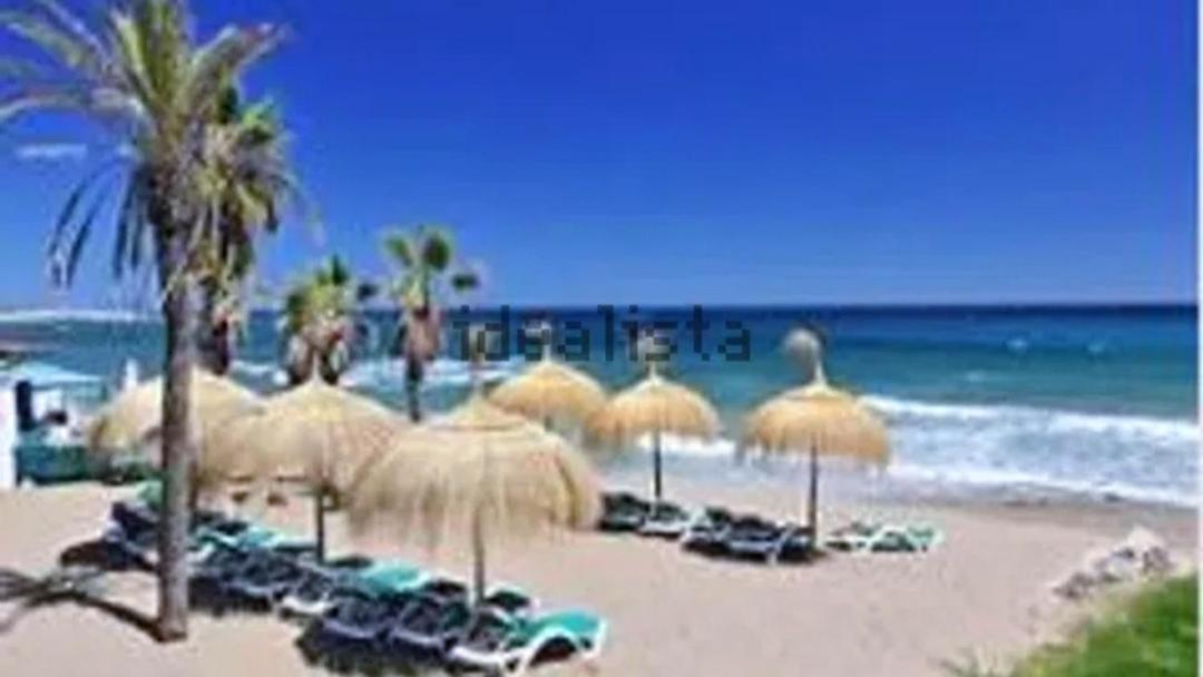 Junto Paseo Maritimo Piscinas Jardines Y Parking *